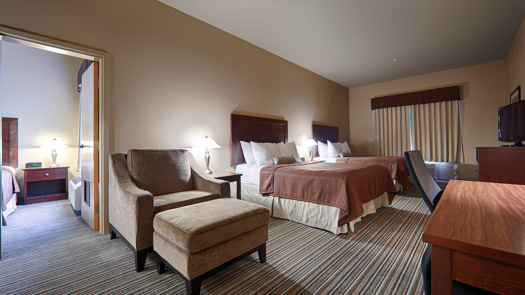 Quality Inn & Suites Rimbey Exterior photo
